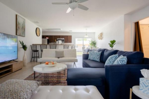 Art Deco Themed Vacation Home w Sauna, Huge Terrace, & Outdoor BBQ Kitchen